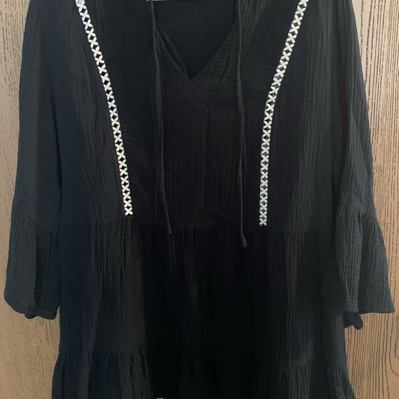 Elegant Black Women's Mini Dress - Picture 6 of 7